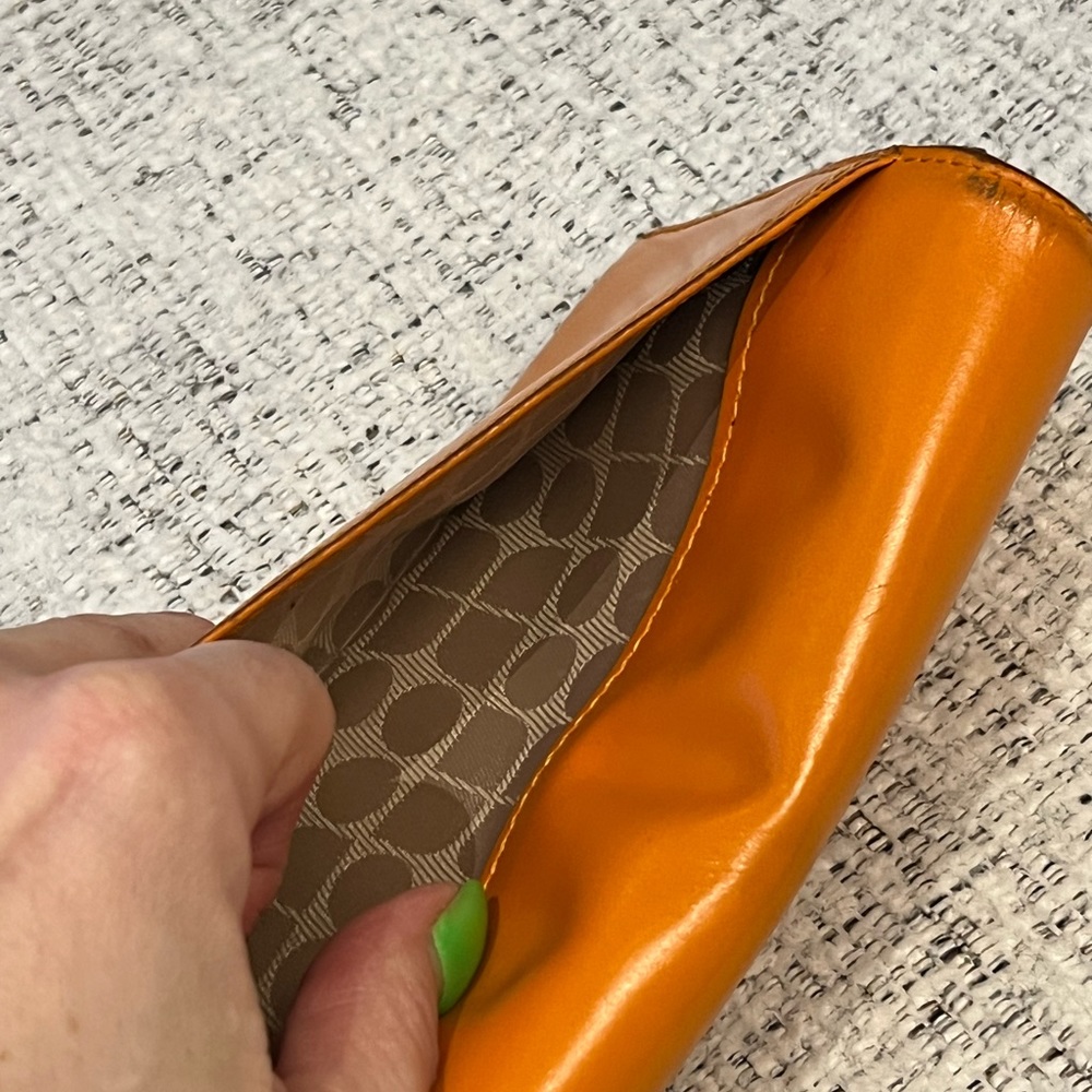 Kate Spade orange leather wallet - Picture 3 of 16
